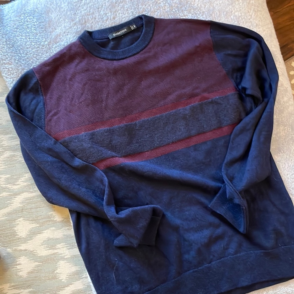 Bugatchi 100% wool men’s sweater. Size M